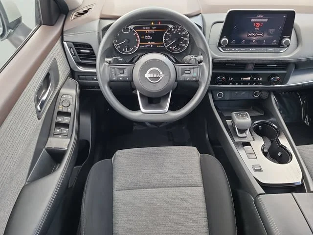 Used 2023 Silver Nissan SV image 14