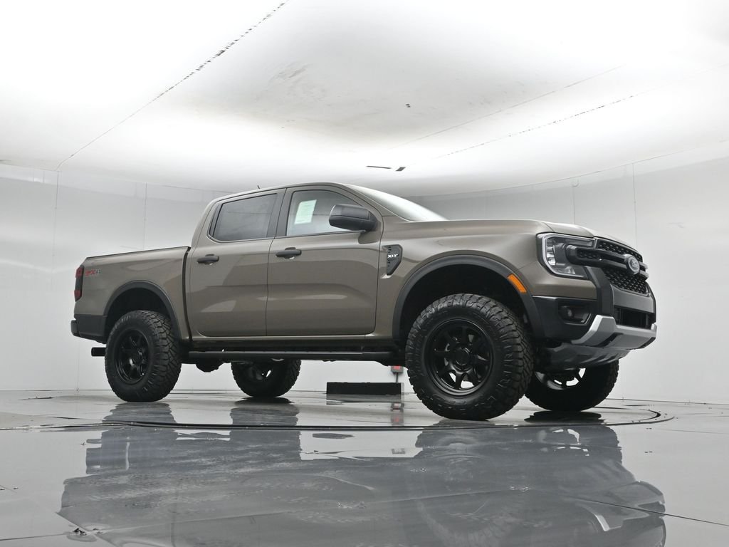 New 2026 Marsh Gray Ford XLT image 3