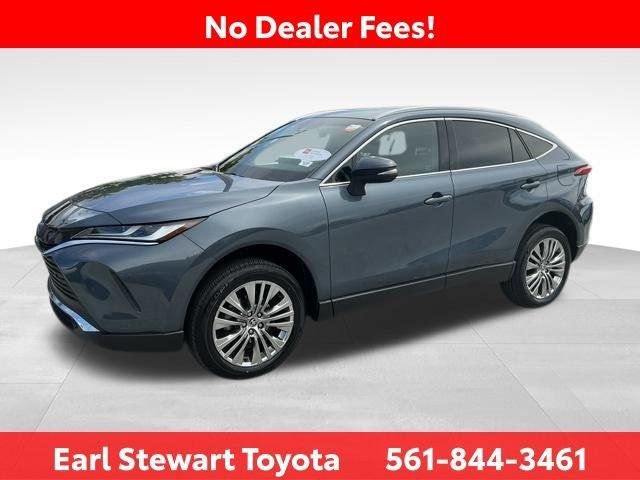 Certified Used 2024 COASTAL GRAY METALLI Toyota  image 9