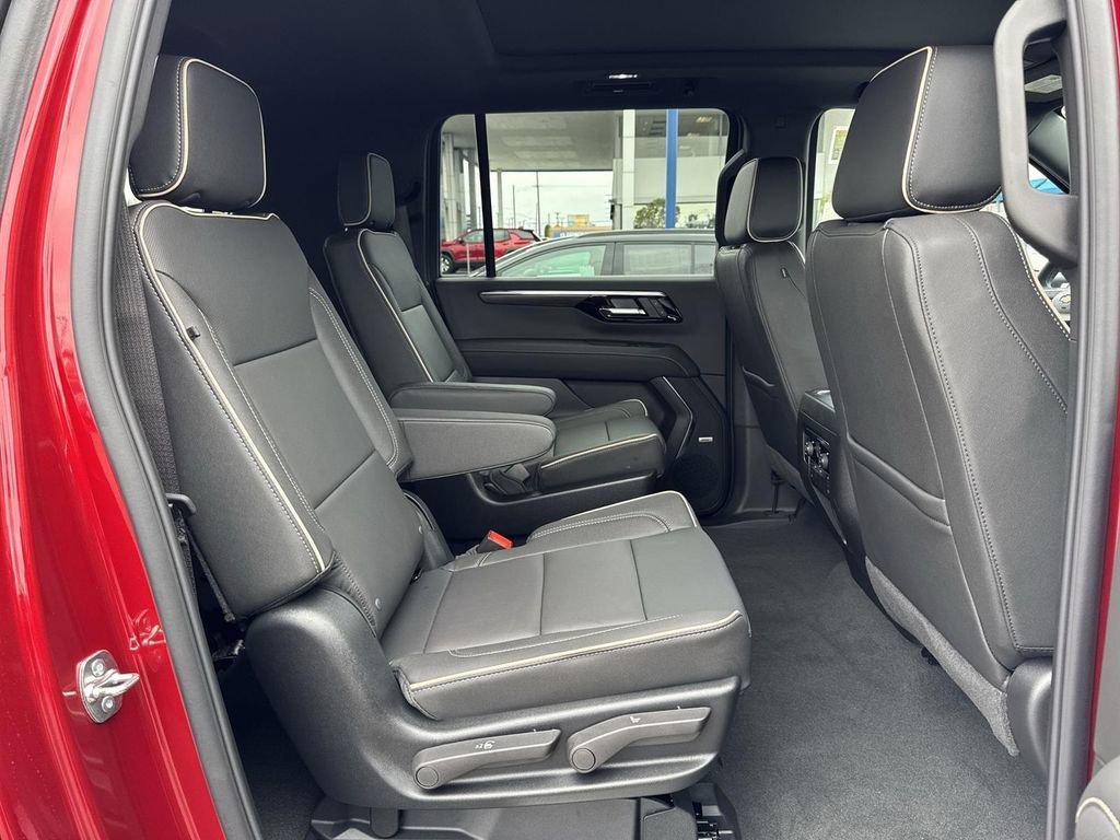 2026 Chevrolet Suburban Premier - Photo 32