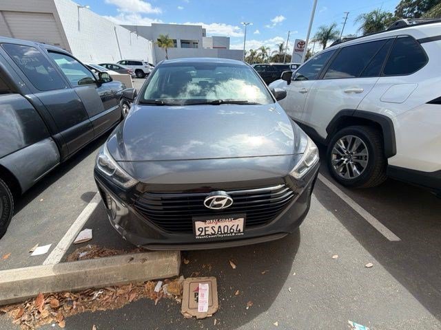 Used 2018 Summit Gray Hyundai Limited image 2
