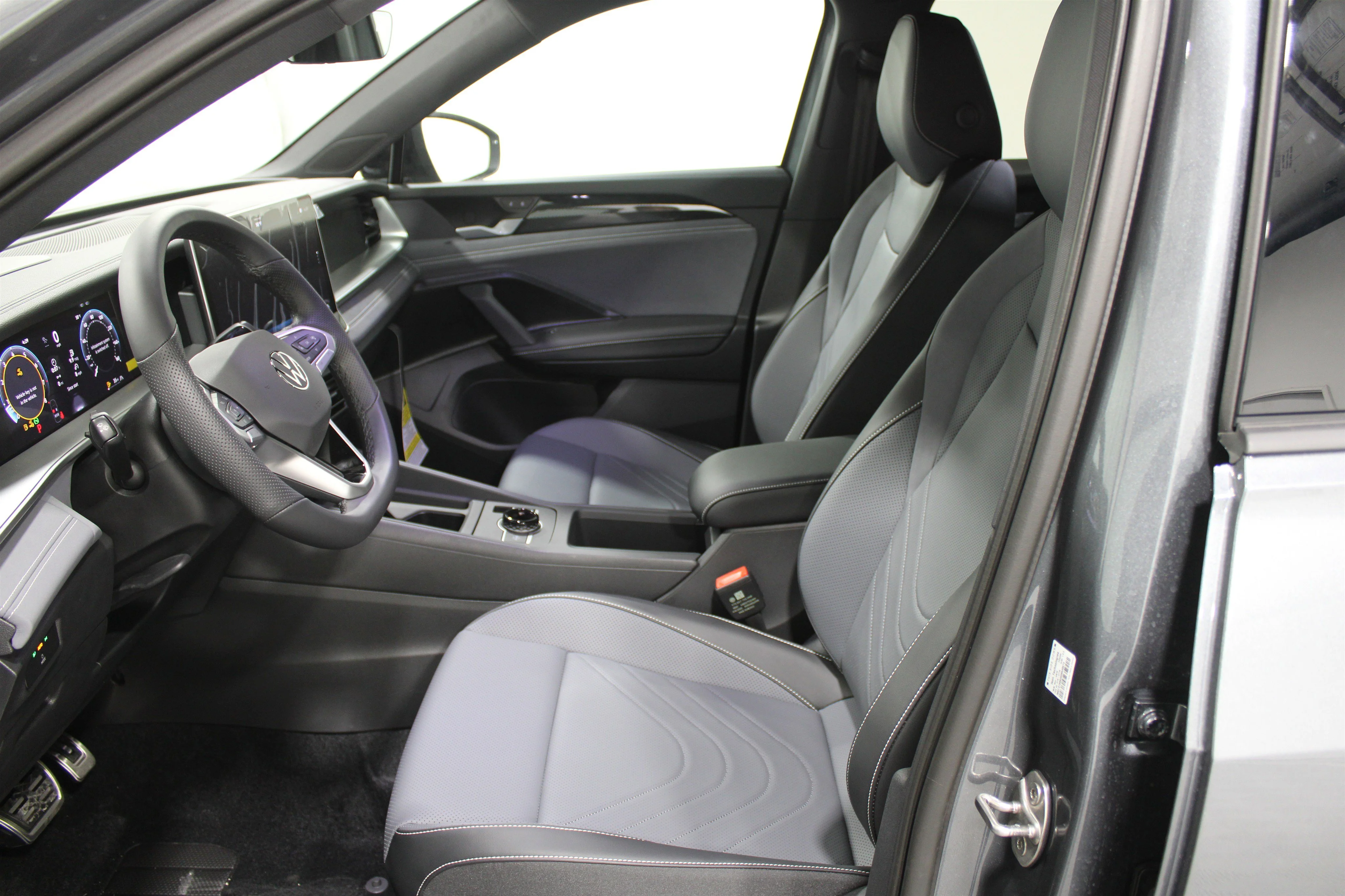 New 2026 Platinum Gray Metallic Volkswagen SE R-Line Black image 3