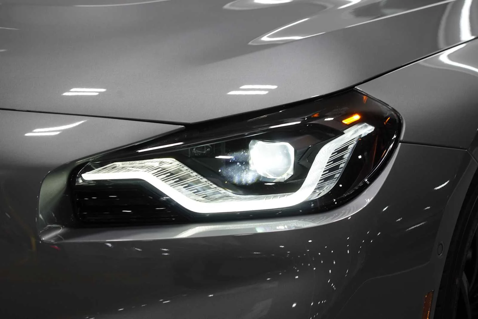 New 2026 Skyscraper Grey Metallic BMW  image 6