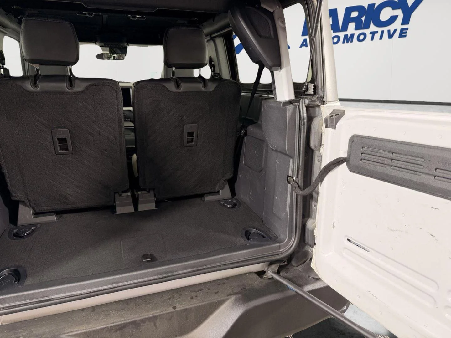 Used 2023 Oxford White Ford Wildtrak Advanced image 6