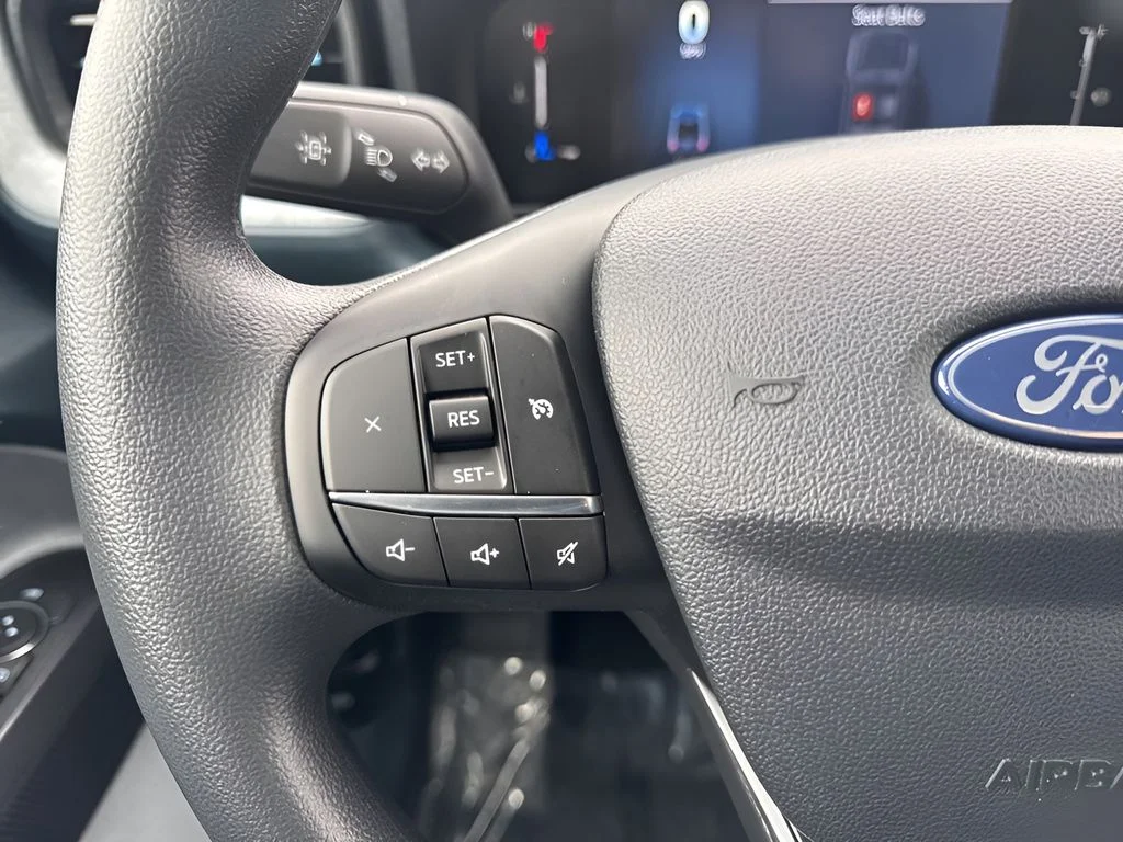 Used 2025 White Ford XLT image 13