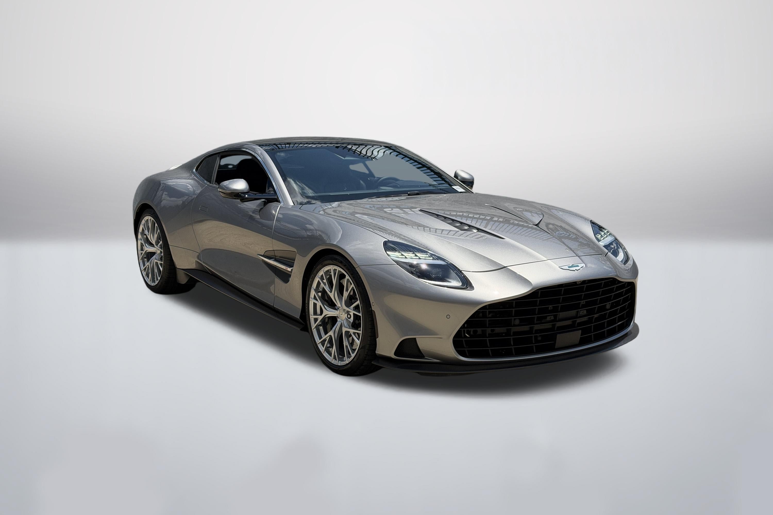 Used 2025 Q Tungsten Silver Aston Martin V12 image 1