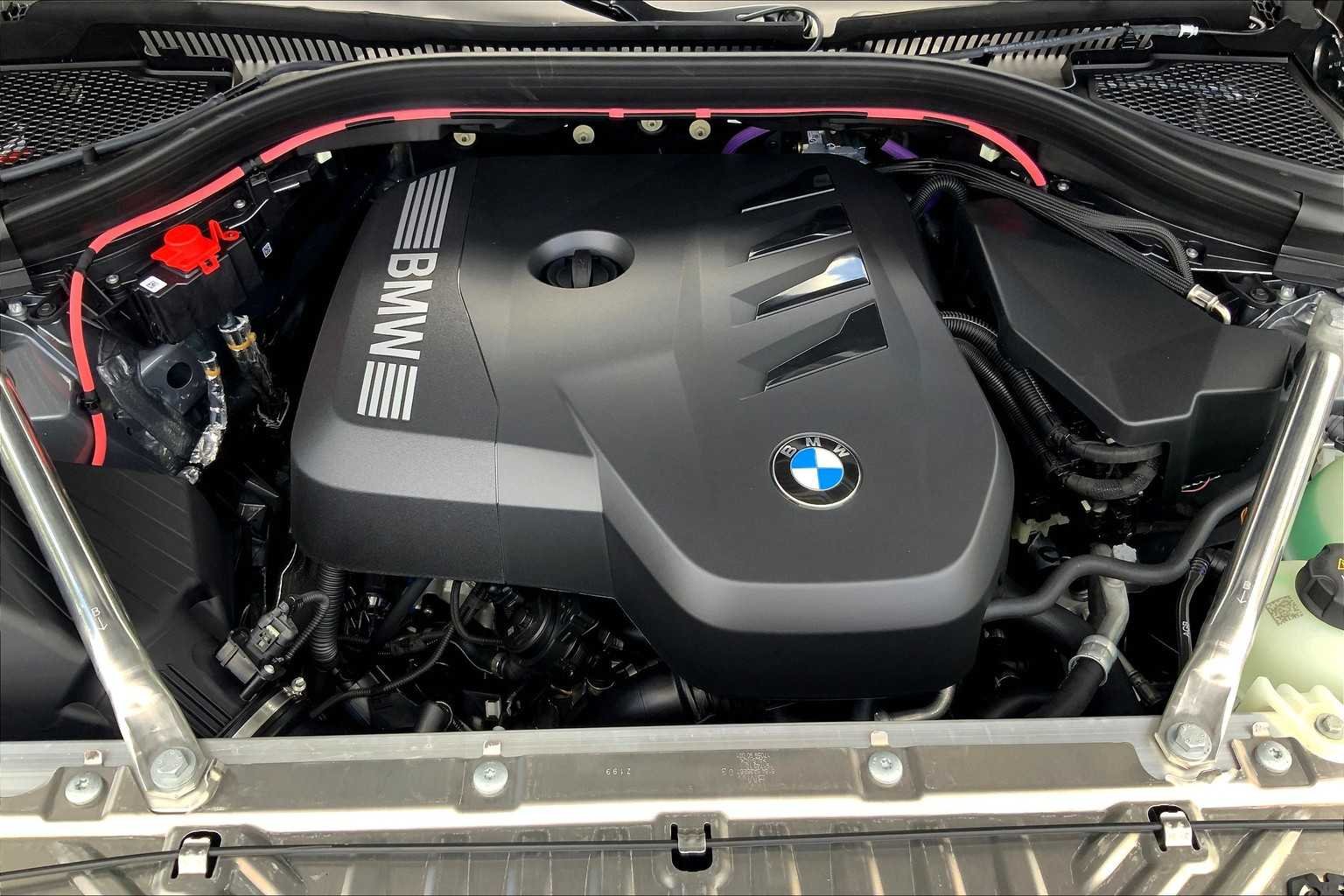 Used 2026 Skyscraper Grey Metallic BMW 30 xDrive image 17