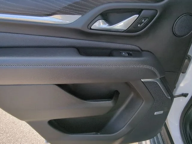 2023 GMC Yukon Denali - Photo 29