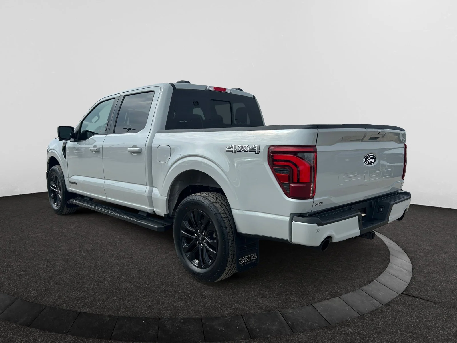 New 2026 Avalanche Ford Lariat image 3