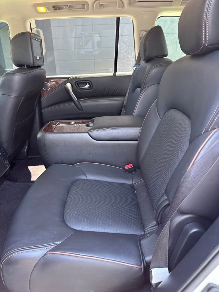 Used 2018 White Nissan Platinum image 6