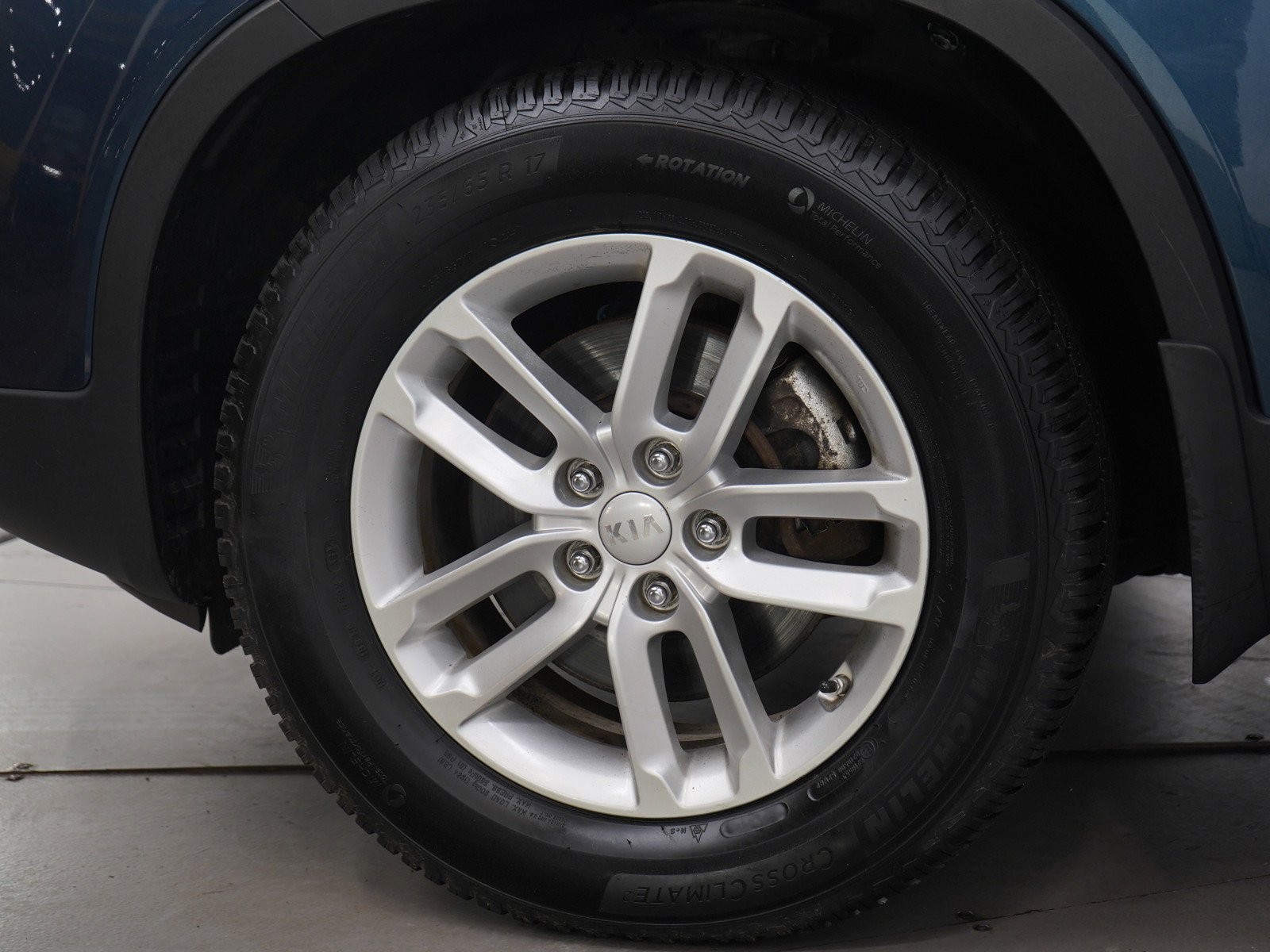 Used 2014 Wave Blue Kia 2WD 4dr I4 LX image 28