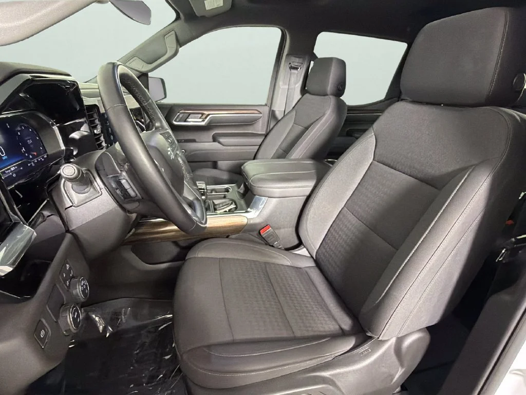 2023 Chevrolet Silverado 1500 RST - Photo 17