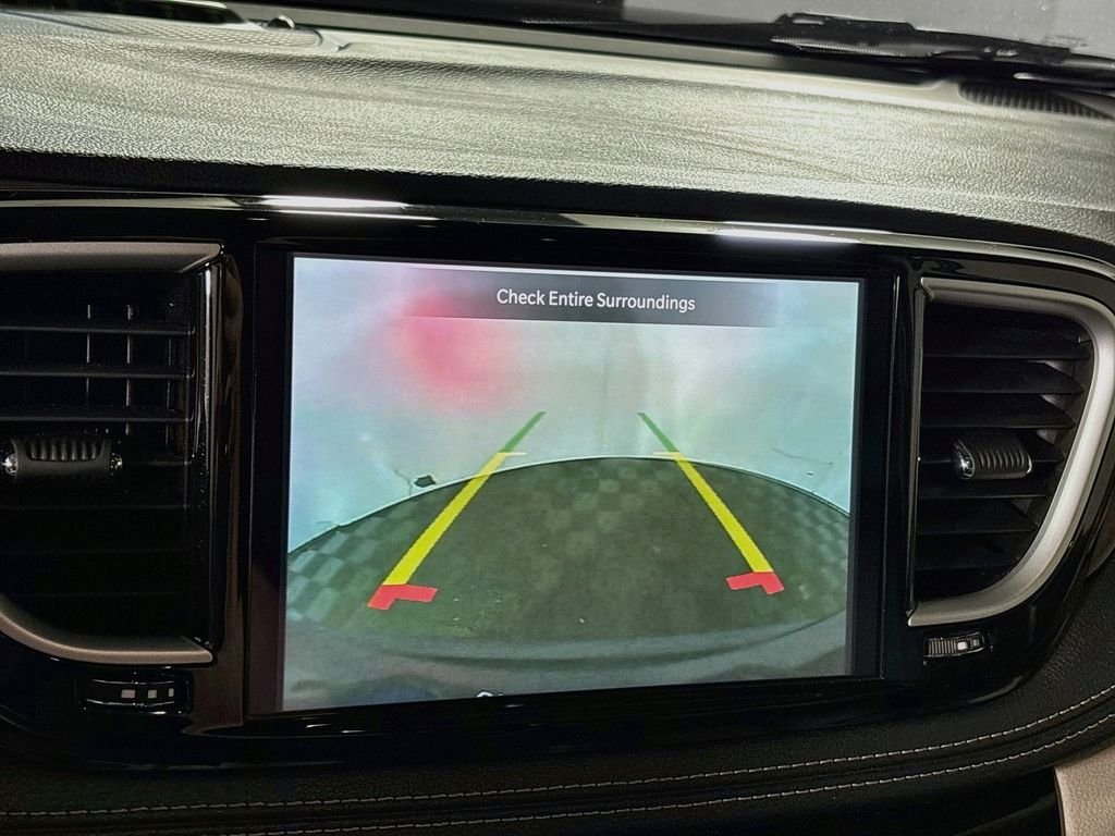 Used 2023 Brilliant Black Crystal Pearlcoat Chrysler Touring L image 16