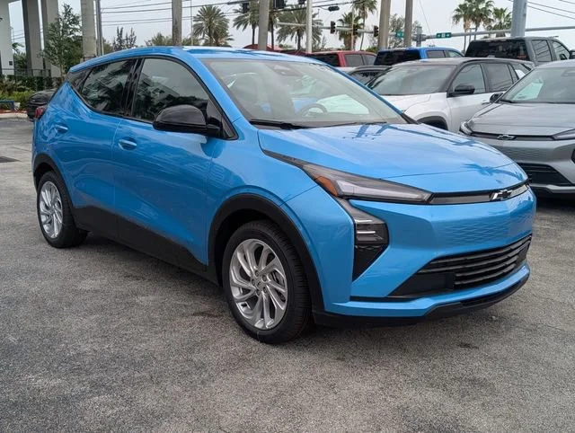 2027 Chevrolet Bolt EV LT Auto's photo