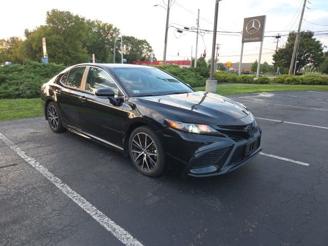 Used 2023 Black Toyota SE image 1