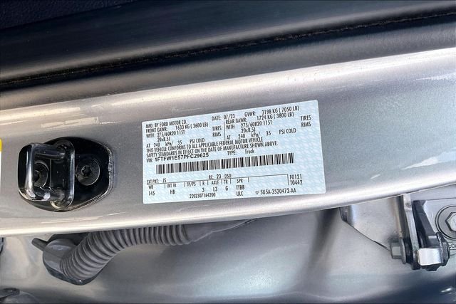 Used 2023 Iconic Silver Metallic Ford Lariat image 34
