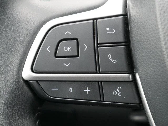 Used 2024  Toyota  image 25
