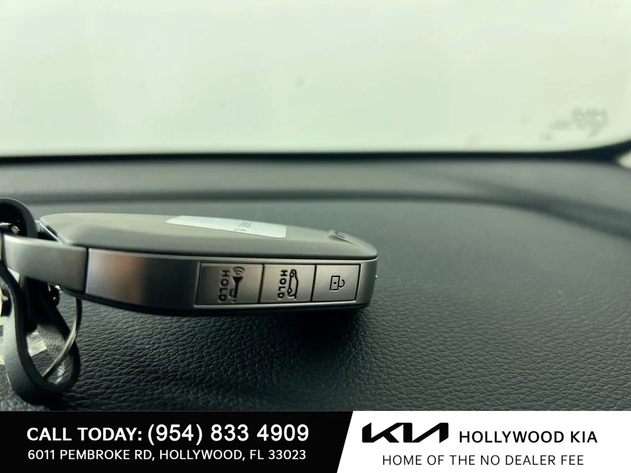 New 2026 Glacial White Pearl Kia LX image 31