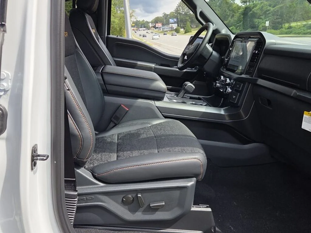 New 2026 Oxford White Ford Tremor® image 11