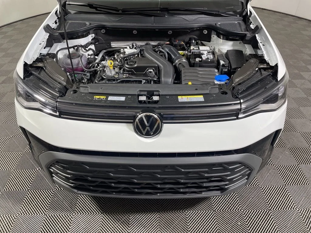 New 2026 White Volkswagen 1.5T SE Black image 25