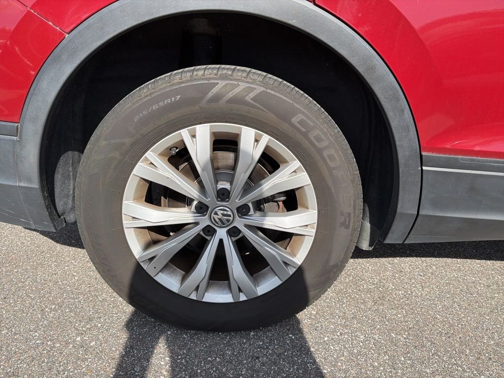 Used 2018 Red Volkswagen 2.0T S image 24