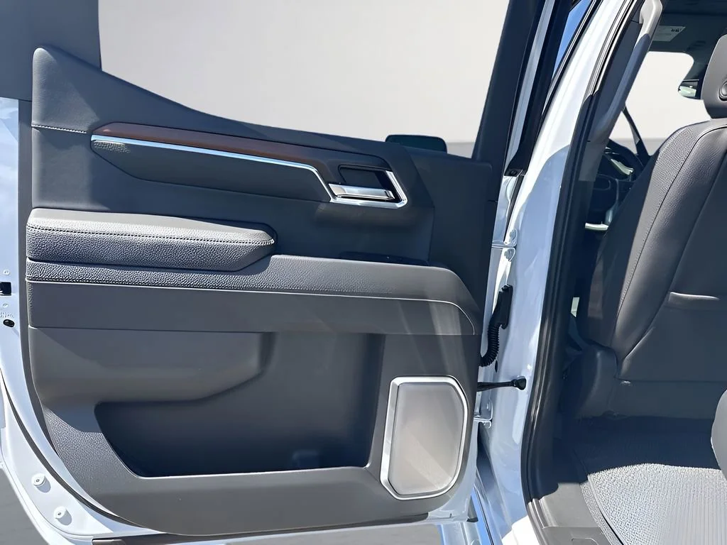 New 2026 Glacier White Tricoat GMC Denali image 10