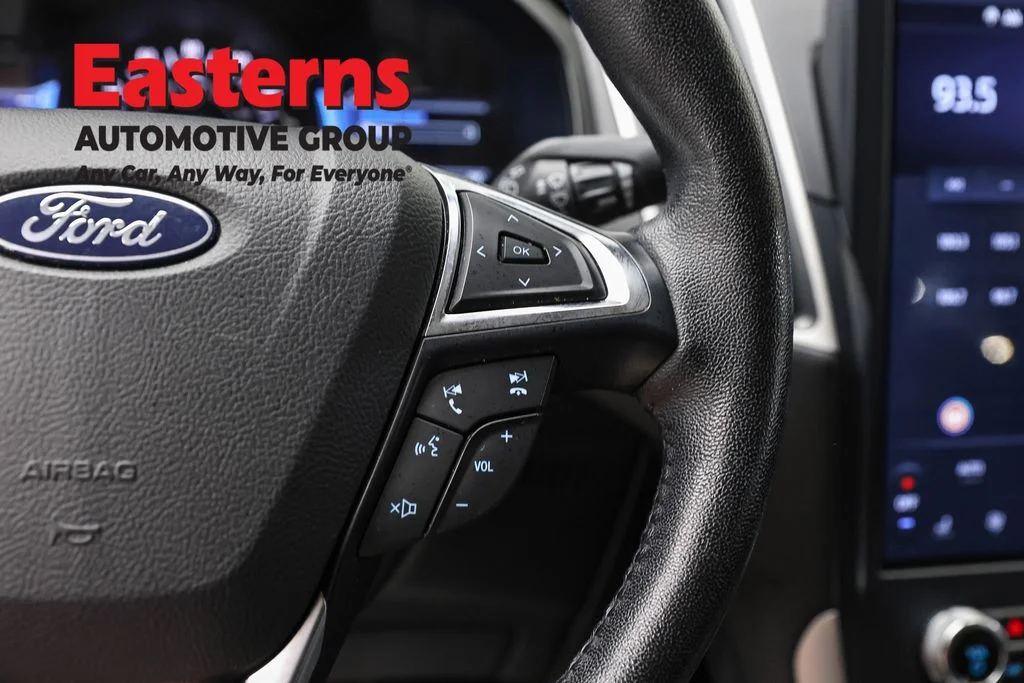 Used 2023 Blue Ford SEL image 15