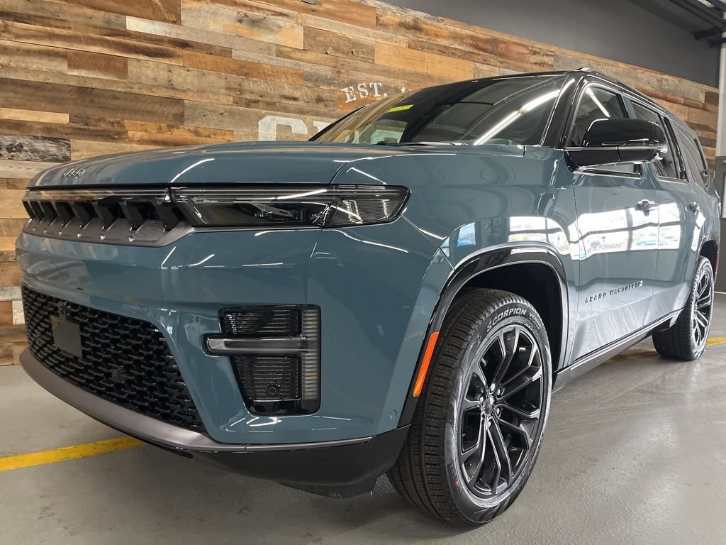 New 2026 Steel Blue Exterior Paint Jeep Summit Obsidian image 16