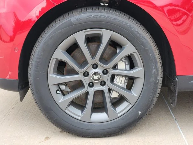 Used 2025 Red Land Rover S image 10