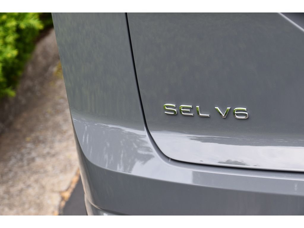 Used 2020 Platinum Gray Metallic Volkswagen 3.6L V6 SEL image 23