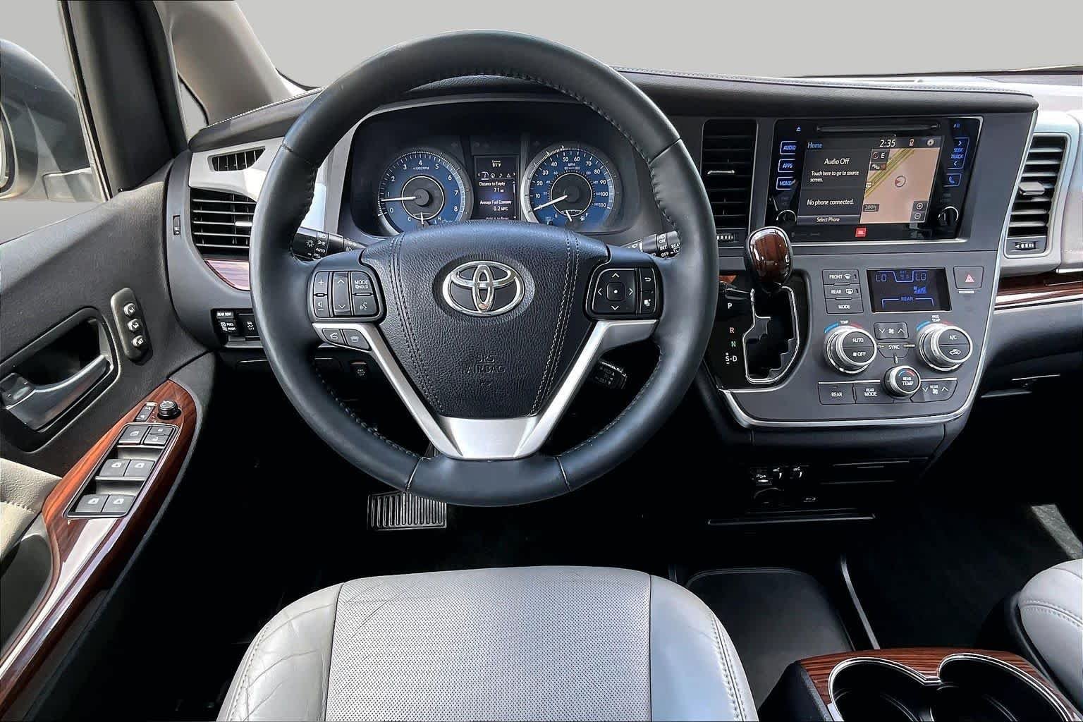 Used 2016 Blizzard Pearl Toyota Ltd Premium image 6
