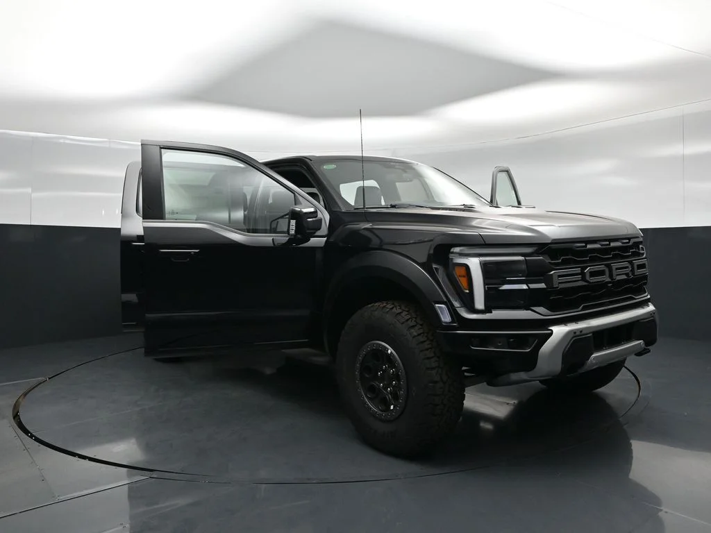 New 2026 Agate Black Metallic Ford Raptor image 32