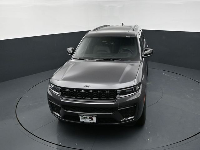 New 2026 Baltic Gray Metallic Clear-Coat Exterior Paint Jeep Limited image 13