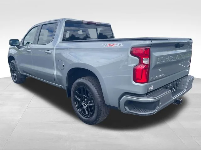 Used 2024 Gray Chevrolet RST image 3