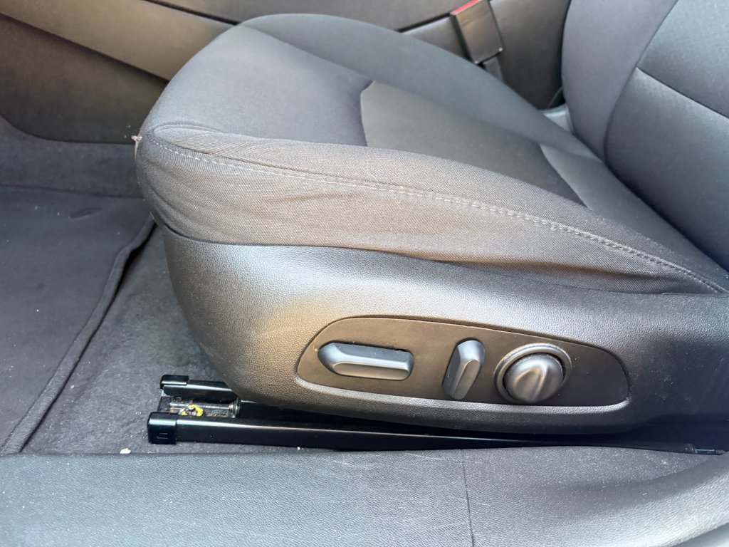 Used 2024 Summit White Chevrolet LT image 14