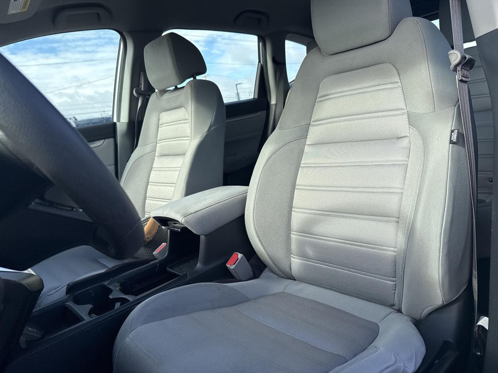 Used 2018 Lunar Silver Metallic Honda LX image 8