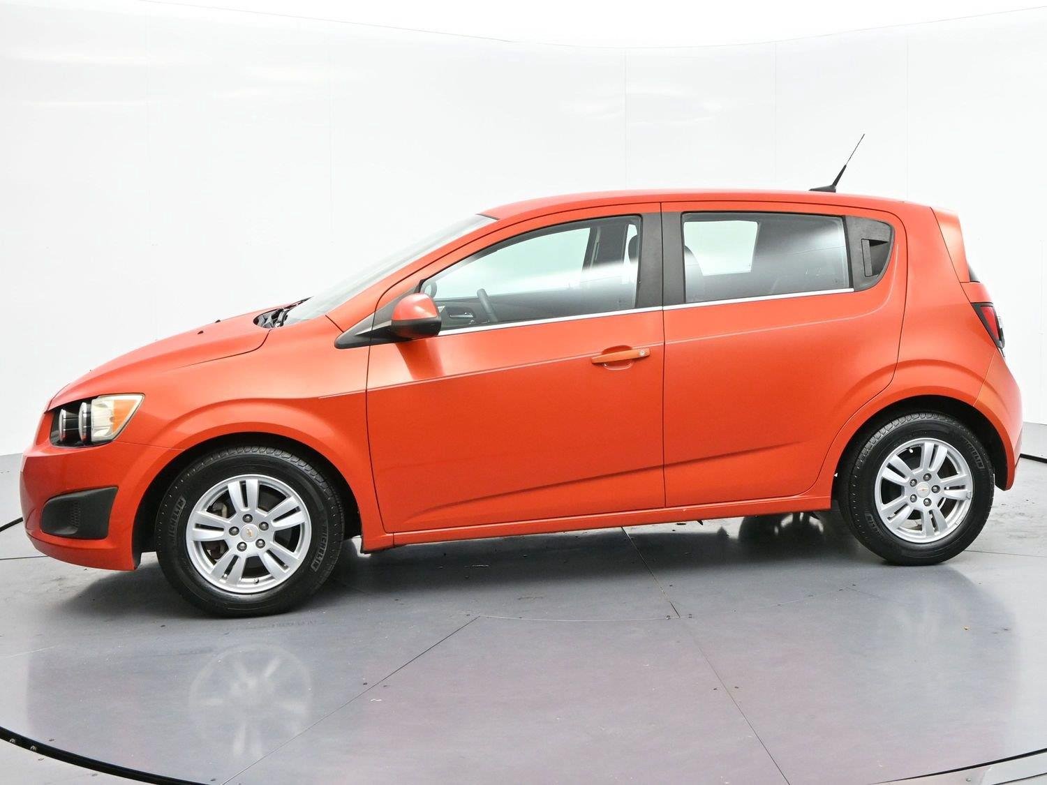 Used 2012 Inferno Orange Metallic Chevrolet LT image 4