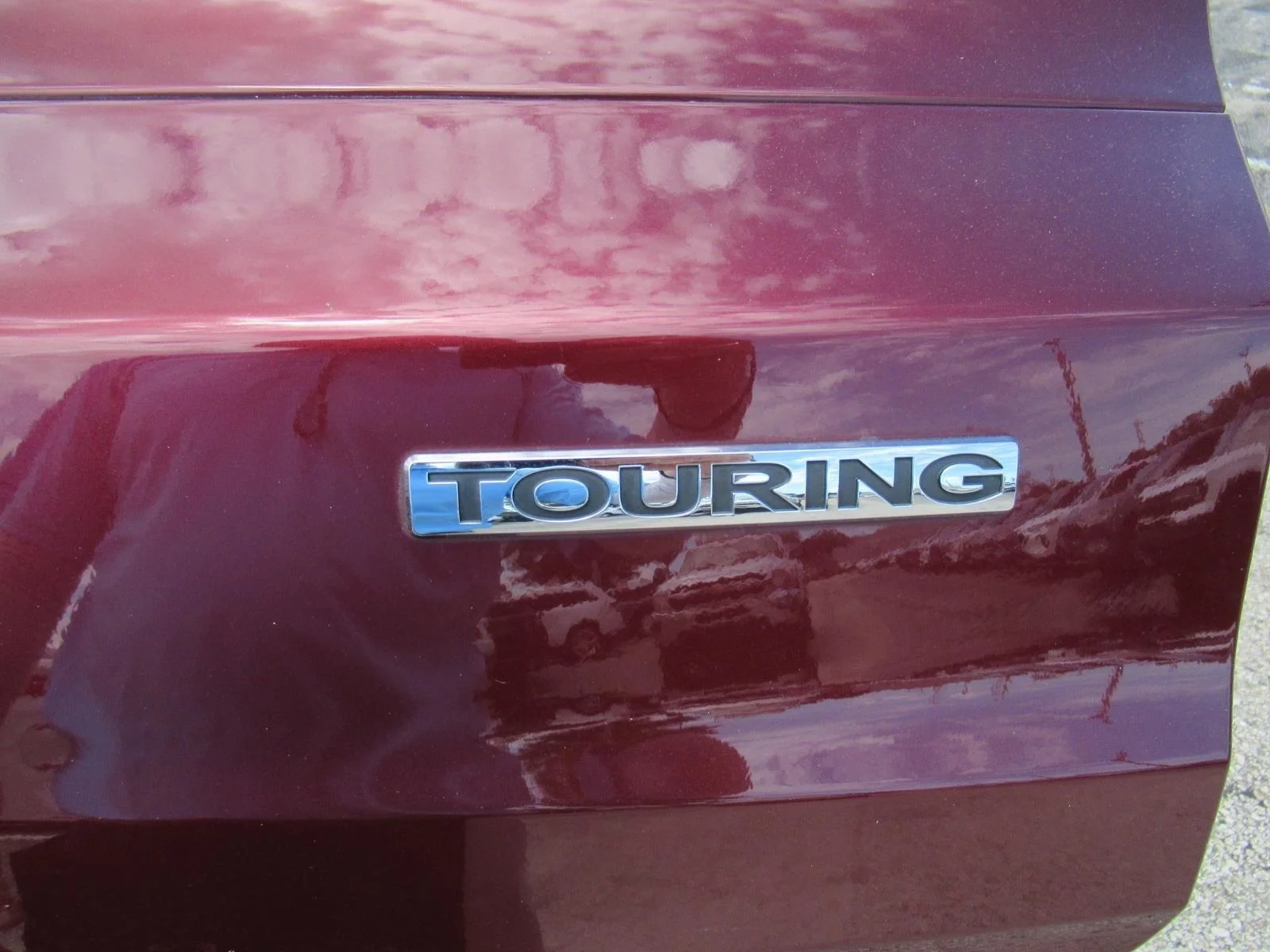 Used 2016 Burgundy Honda Touring image 15