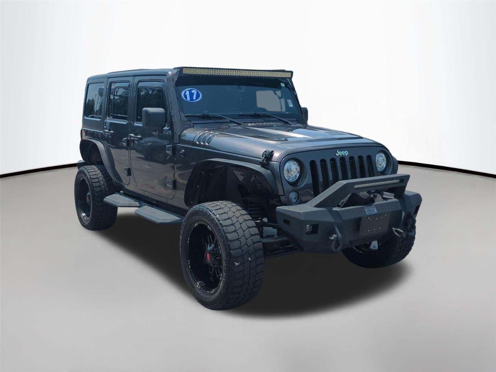 Used 2017 Granite Crystal Metallic Clearcoat Jeep Rubicon image 7