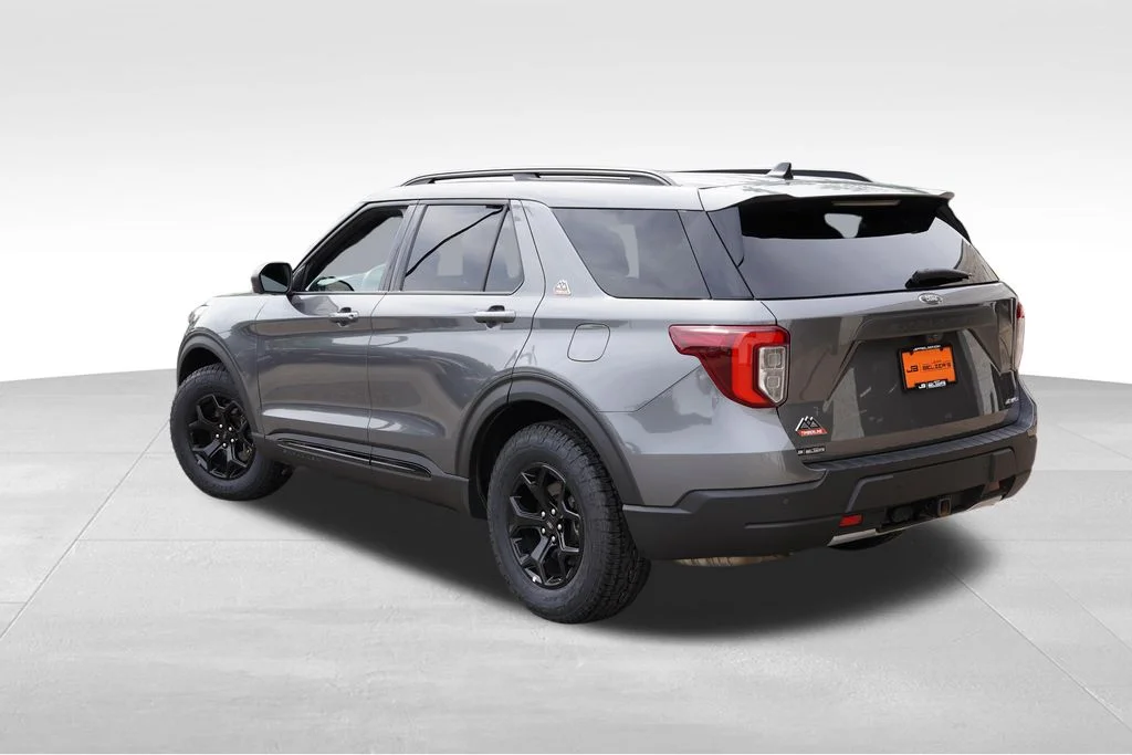 Used 2023 Carbonized Gray Metallic Ford Timberline image 7