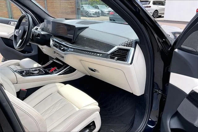Used 2024 Black BMW xDrive40i image 15