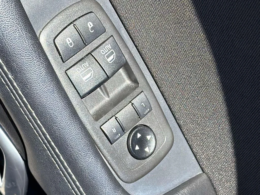 Used 2021 Pitch Black Clearcoat Dodge R/T Scat Pack image 28