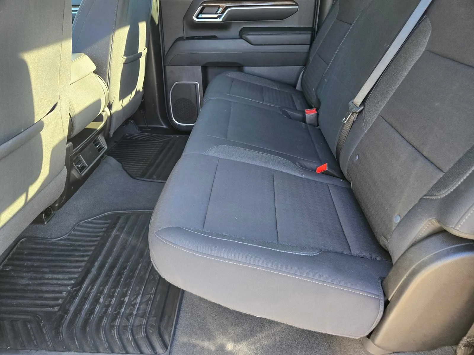 Used 2024 Sterling Gray Metallic Chevrolet LT image 14