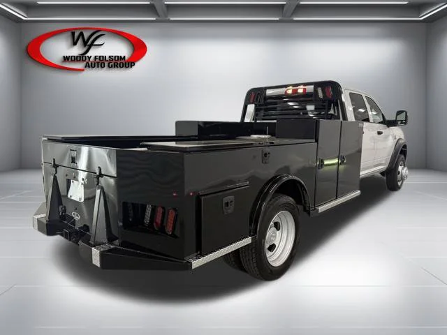 New 2026 Bright White Clear-Coat Exterior Paint RAM Tradesman image 3