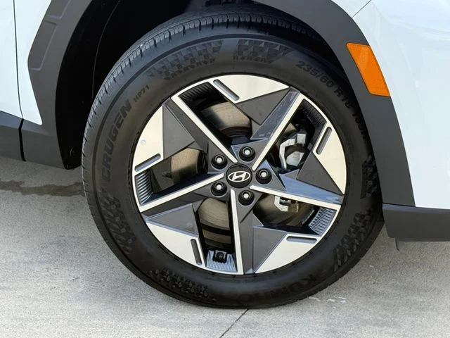 Used 2026 White Hyundai SEL image 2