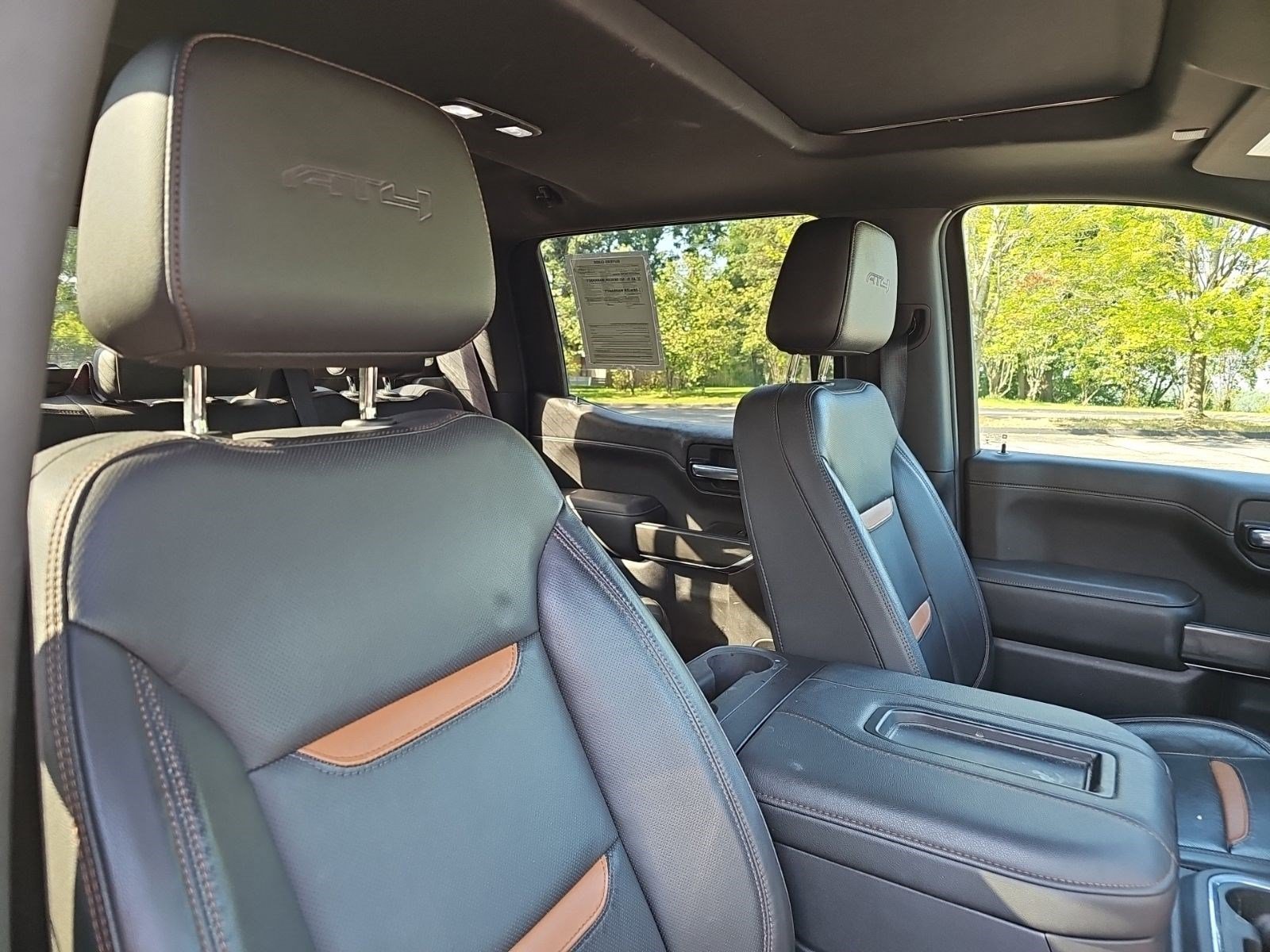 Used 2022 Summit White GMC AT4 image 10