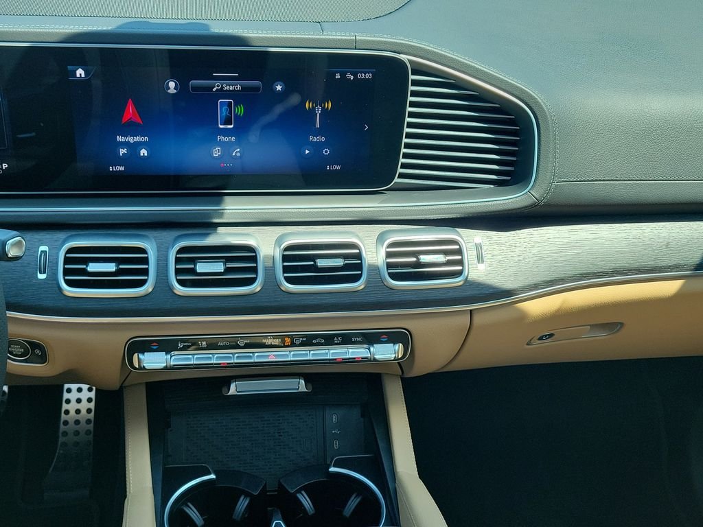 Used 2026  Mercedes-Benz GLS 450 image 21