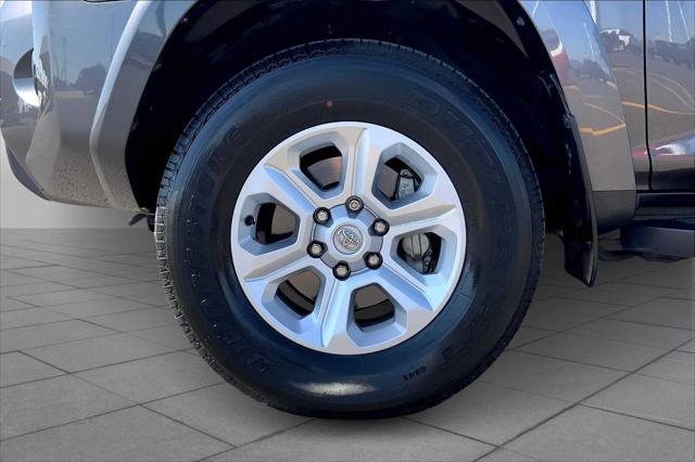 Certified Used 2023 MAGNETIC GRAY MET. Toyota  image 11