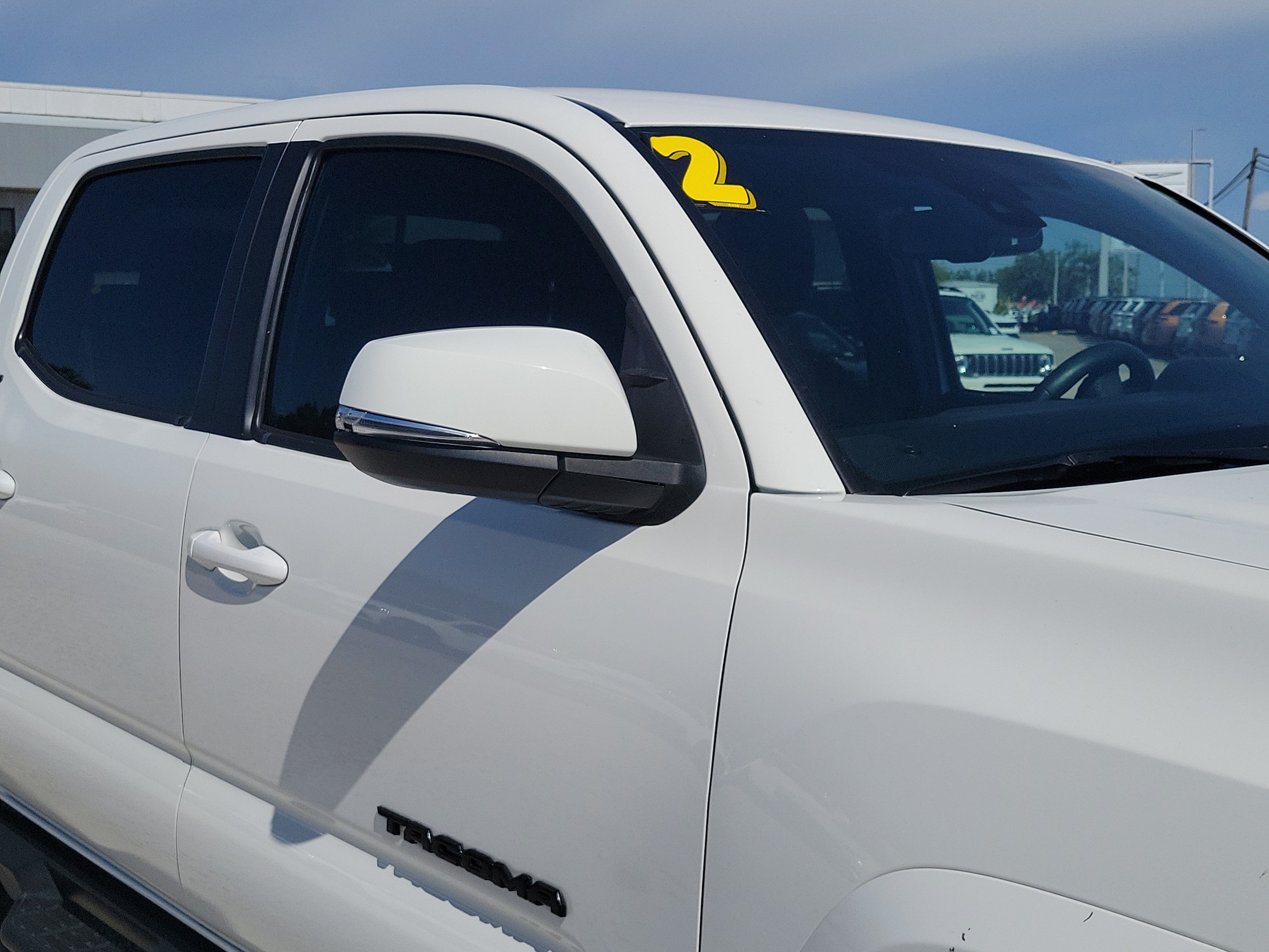 Used 2022 White Toyota SR image 9
