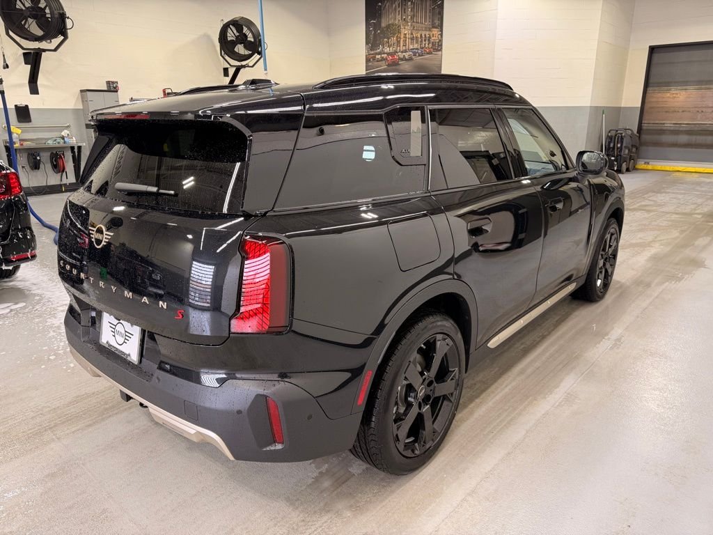 New 2026 Midnight Black II Metallic MINI  image 6